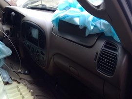 2002 TOYOTA TUNDRA, GOLD, SR5 MODEL, 4.7L, AT, 2WD.  Z25253